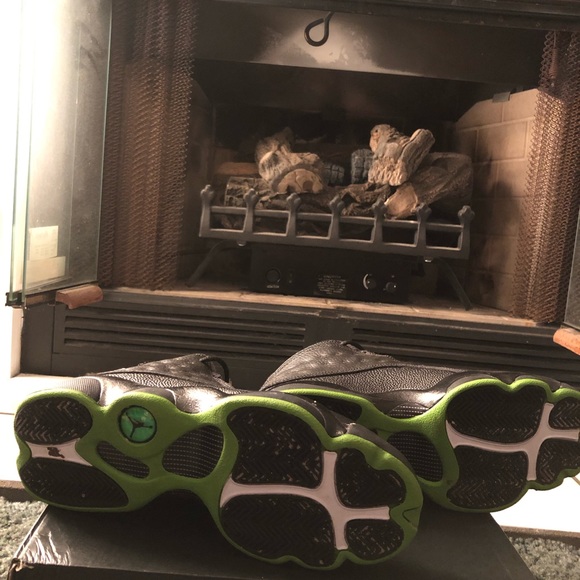 Air Jordan 13 Retro BG - Picture 3 of 3